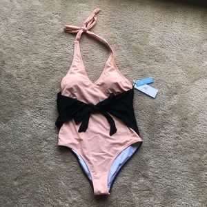 NWT Cupshe halter neck swimsuit